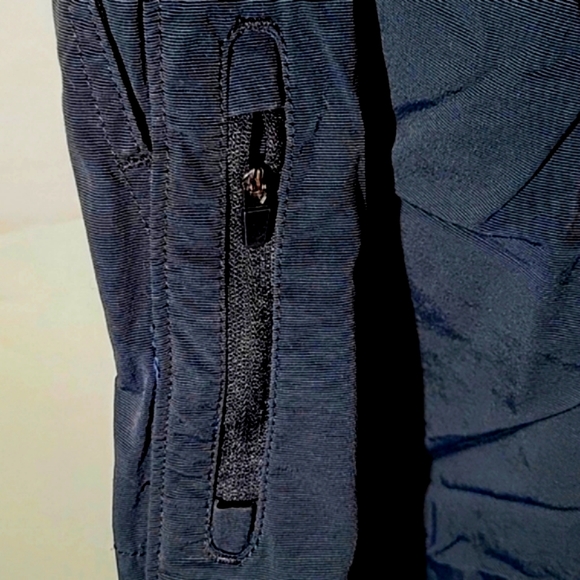 RVCA Hybrid Shorts (L) - Picture 6 of 10